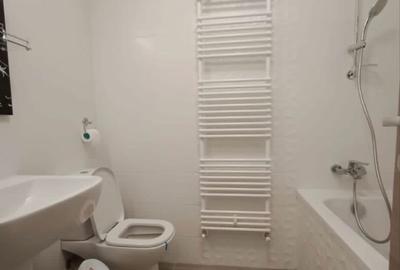 Apartament cu 3 camere decomandat în Lujerului