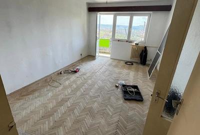 Apartament cu 3 camere decomandat în Central - 2