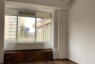 Spatiu comercial de inchiriat - 4