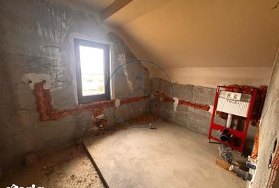 Casă cu 5 camere cu Teren 7000 Mp în Josenii Bârgăului - 13