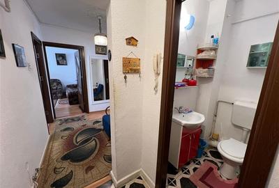 Apartament cu 3 camere decomandat, mobilat în Alexandru cel Bun - 16