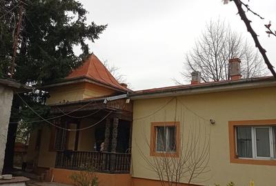 Vanzare casa cu teren - 2