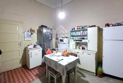 Apartament 3 camere cu vedere si balcon spre Piata Catedralei - 8