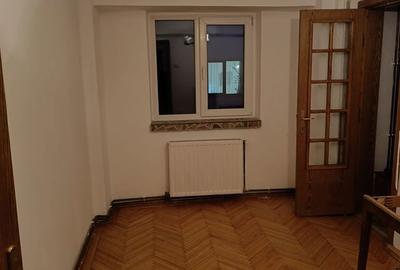 Apartament cu 4 camere decomandat în Est - 11