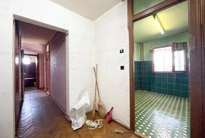 Apartament cu 3 camere decomandat în Complex Studențesc - 9