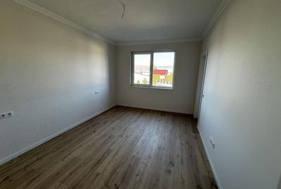 Apartament cu 3 camere semidecomandat, mobilat în Florești - 18