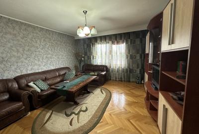 Apartament cu 3 camere decomandat în Tomis Nord - 1
