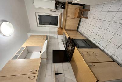 Apartament cu 2 camere semidecomandat în Florilor