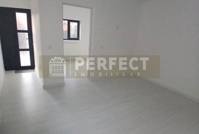 Casă cu 4 camere semidecomandat cu Teren 162 Mp în Central - 8