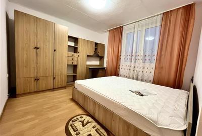 Apartament Renovat cu 2 Camere si Parcare in Astra - 4