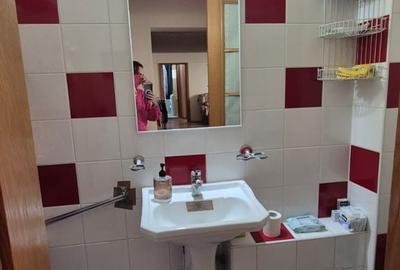 Apartament cu 3 camere semidecomandat în Titan - 10