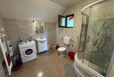 Apartament cu 2 camere decomandat în Ghiroda