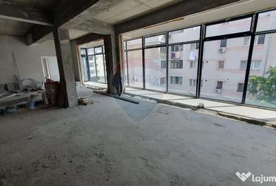 Spațiu comercial, de 91 mp, în Central - 1