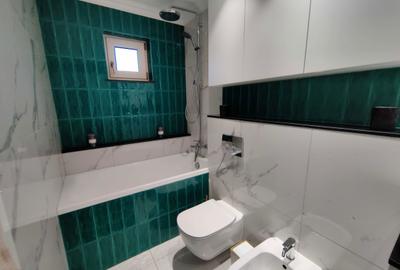 Apartament cu 3 camere semidecomandat în Policlinica - 1