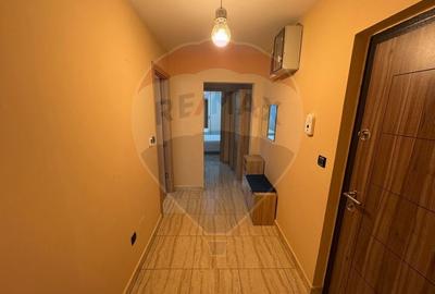Apartament cu 3 camere de inchiriat in zona Banca Nationala - 6