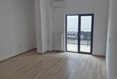 Garsoniera parter, Spatiu comercial, 45 mp, Smardan Bragadiru - 1