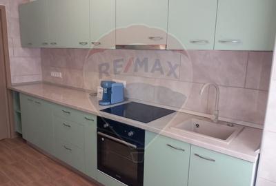 Apartament cu 3 camere decomandat, mobilat în Ultracentral