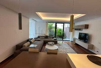 Apartament cu 4 camere decomandat, mobilat în Primăverii