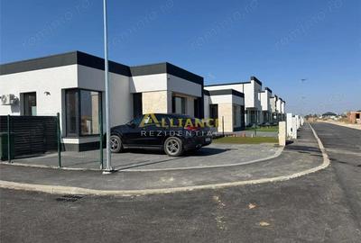 Casă cu 4 camere cu Teren 350 Mp în Berceni