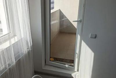 Apartament cu 3 camere decomandat în Metalurgiei - 1