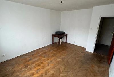 Garsonieră decomandată în Central - 3