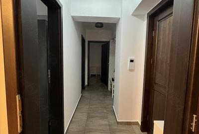 Apartament cu 3 camere decomandat în Ciric - 8