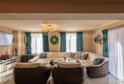 Casa superba de vacanta cu lac de pesti, in comuna Livezile - 1