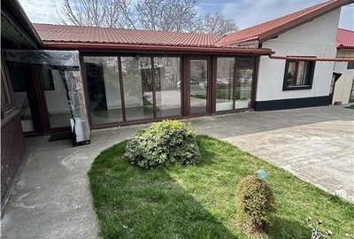 Casa la sol din BCA cu 3 camere, 4 bai, teren 555 mp, Eforie Sud