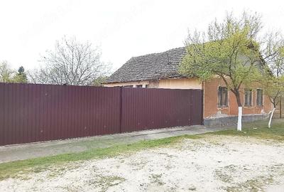 Casă cu 3 camere cu Teren 1084 Mp în Central - 6