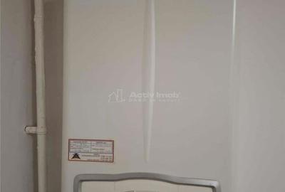 Apartament cu 2 camere semidecomandat în Micro III - 15