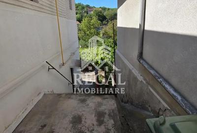 Casă cu 4 camere cu Teren 540 Mp în Hunedoara - 5
