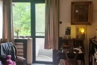Apartament cu 5 camere semidecomandat, mobilat în Central - 2