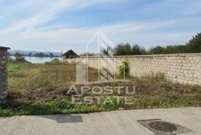 Teren la Dunare 2400Mp cu utilitati - 2