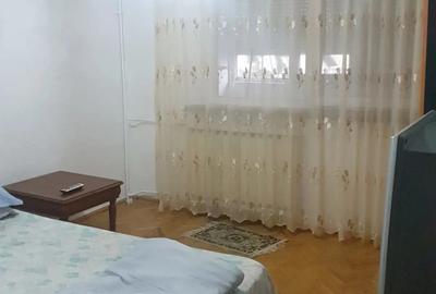 Apartament 3 camere decomandat, etaj 3, zona Independen?ei aproape de Veterani la Intim - 2