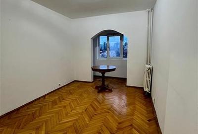 Apartament cu 3 camere decomandat în Nufărul - 3