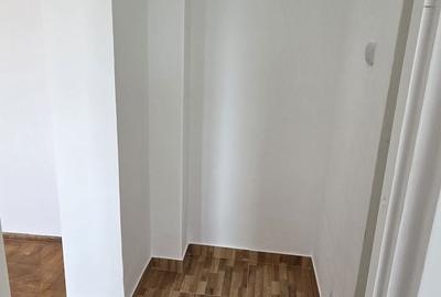 Apartament cu 2 camere semidecomandat în Crâng - 3