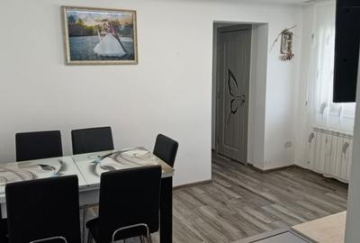 Apartament cu 4 camere semidecomandat în Central - 1