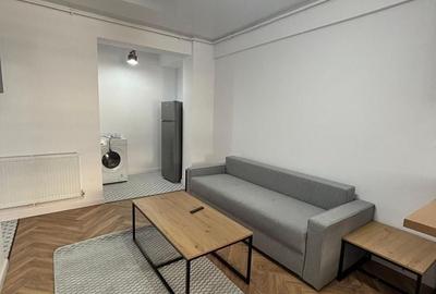 Apartament cu 2 camere, mobilat în Universitate - 1