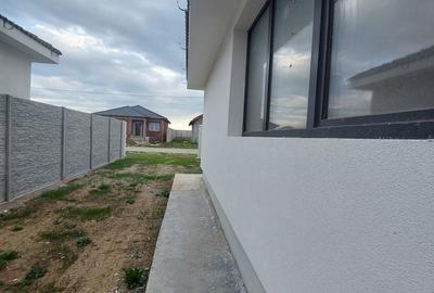 Casă cu 4 camere cu Teren 500 Mp în Central - 7