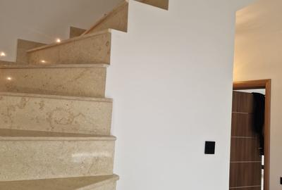 Casă individuală cu 4 camere cu Teren 303 Mp în Exterior Est - 11