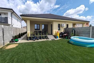 Duplex pe parter - mobilat - utilat - toate utilitatile - beci - pod mansardabil - 16