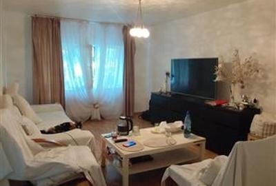 Apartament cu 2 camere semidecomandat, mobilat în 9 Mai