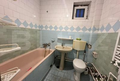 Apartament cu 3 camere semidecomandat în Rovine - 11