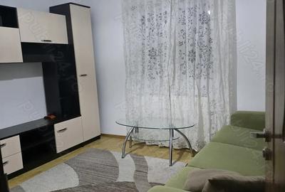 Inchiriez apartament cu 3 canere - 4