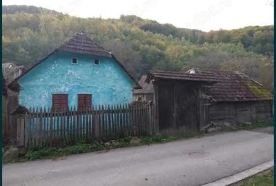 Casă cu 2 camere cu Teren 640 Mp în Tărcăița - 4