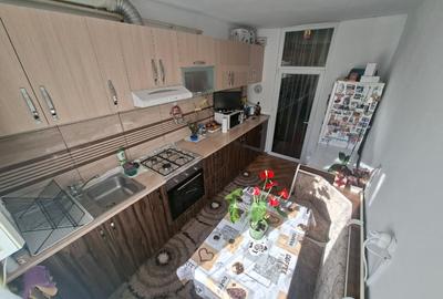 Apartament cu 2 camere semidecomandat în 23 August - 2