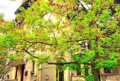 Apartament cu 4 camere decomandat în Aviatorilor