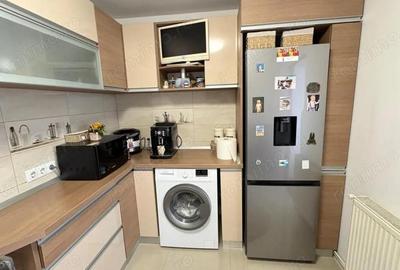 Apartament cu 3 camere decomandat în Central - 2