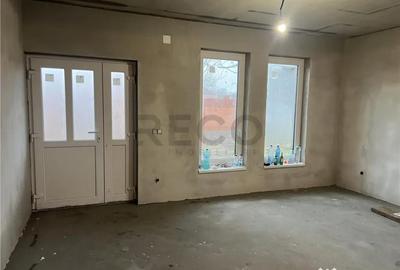 Casă cu 4 camere cu Teren 719 Mp în Livada de Bihor - 8