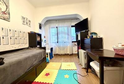 Apartament cu 3 camere decomandat, mobilat în P-ța Unirii - 3